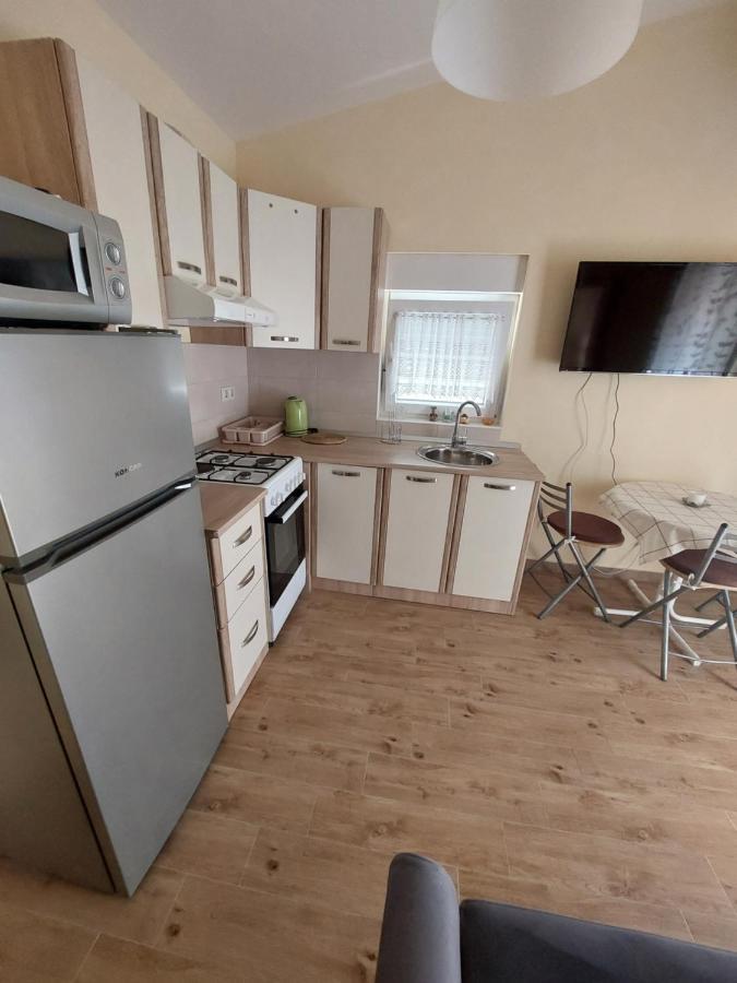 Apartmani Piskoric Vir Bagian luar foto