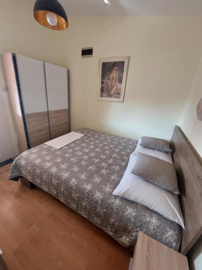 Apartmani Piskoric Vir Bagian luar foto